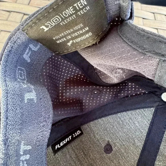 Travis Mathew Men's El Capitan Hat SnapBack Navy Hat 110 Flexfit Tech Polyester - Picture 5 of 7